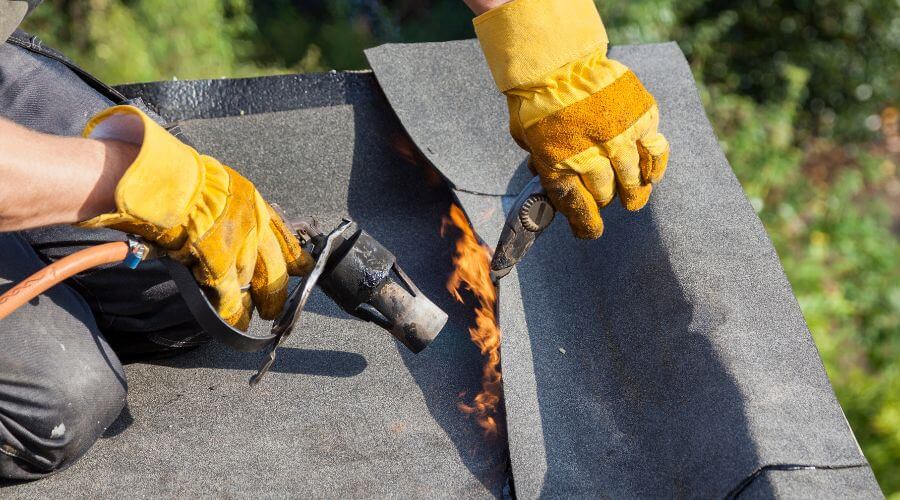 Expert flood damage restoration services in Rock Rapids, IA